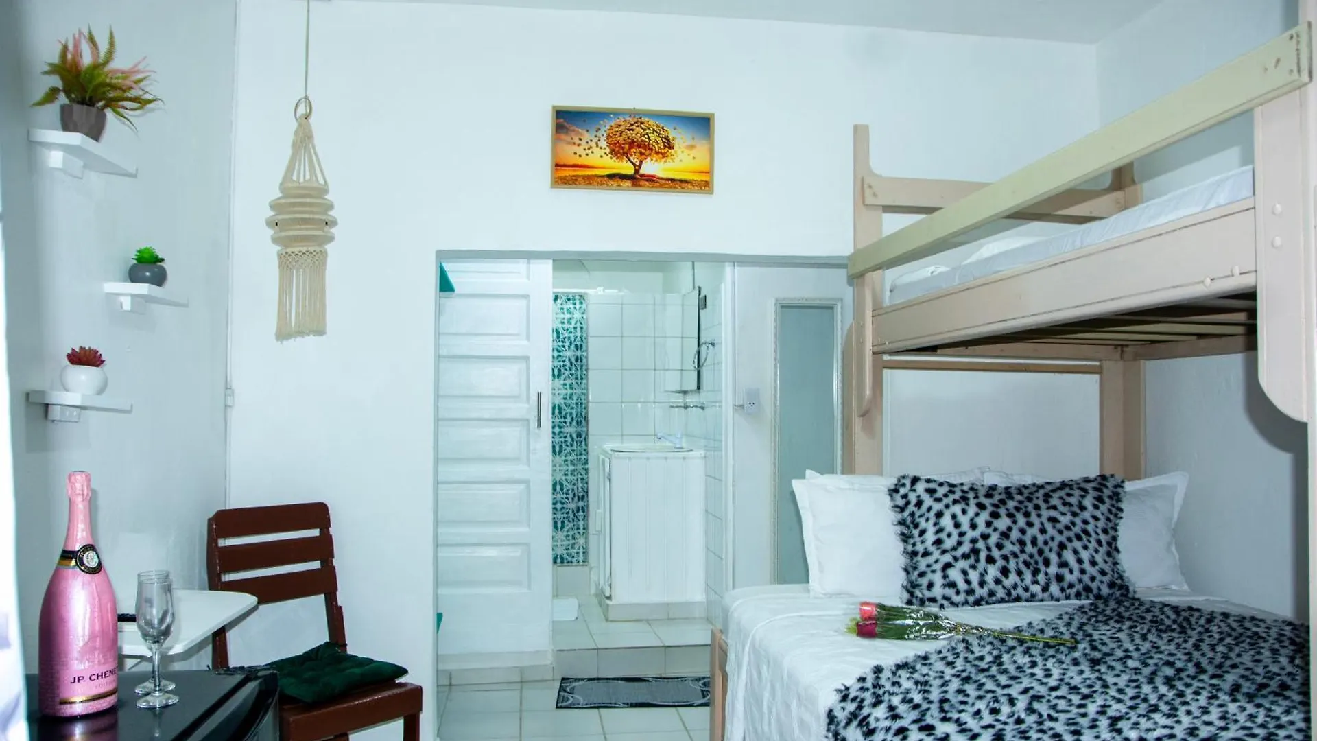 ***  Hotel Restaurant Wuarao - Antiguo Club Rolling Stones Boca Chica République dominicaine